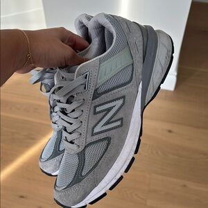 New Balance Women's Light Gray Sneakers